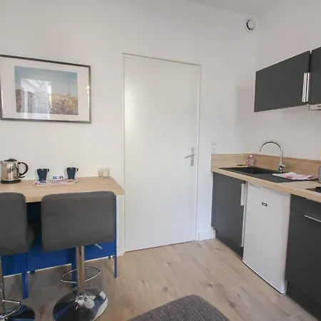 In The Heart Of Central Nice Functional And Cozy Studio For 2pers *